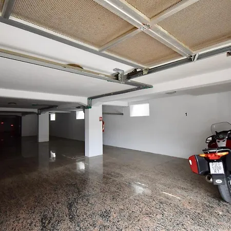 With Private Garage 150 M From The Beach ゲストハウス プーラ